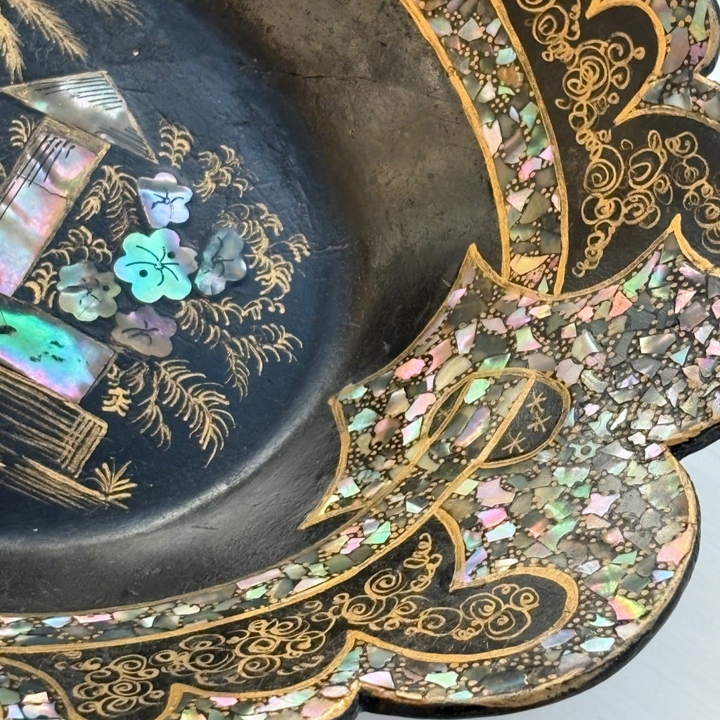 Chinoiserie Mother of Pearl Papier Mache Dish - Detail View - 4