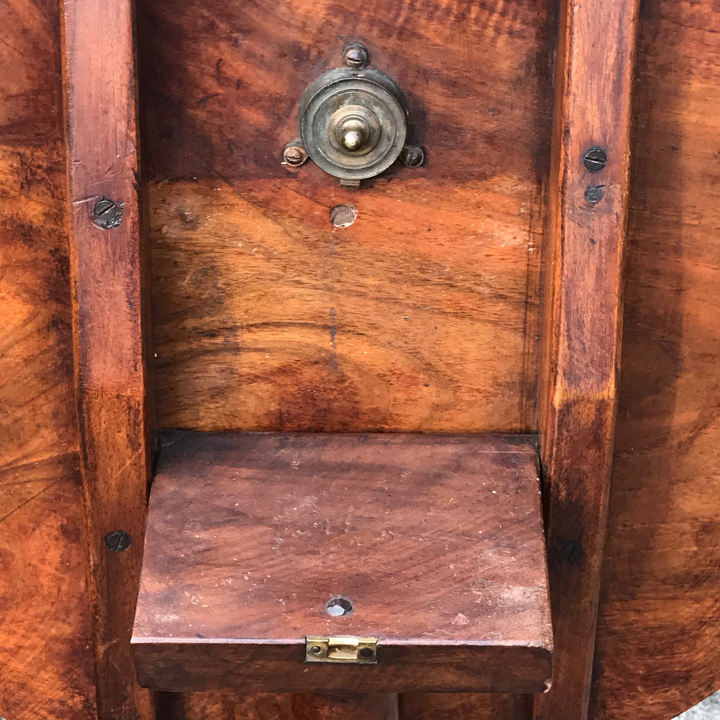 18th Century Tilt Top Walnut Tripod Table - Detail  View - 4